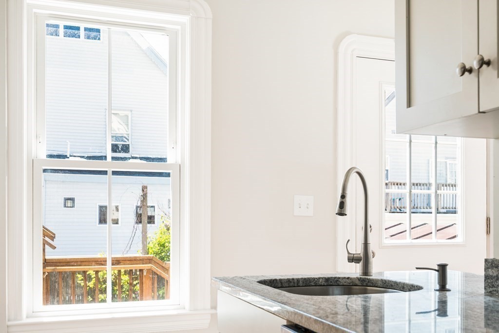 34 Henry Street Everett, MA 02149 - Photo 11 of 41