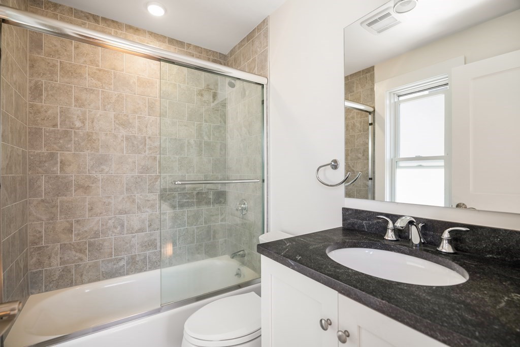 34 Henry Street Everett, MA 02149 - Photo 16 of 41