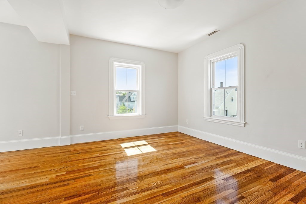 34 Henry Street Everett, MA 02149 - Photo 23 of 41