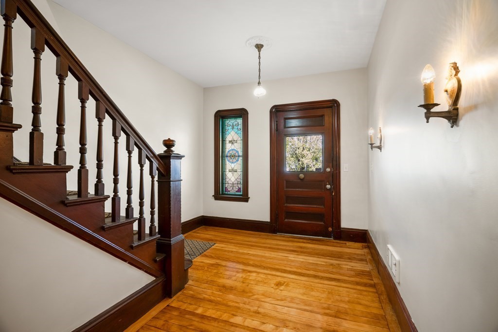 34 Henry Street Everett, MA 02149 - Photo 3 of 41