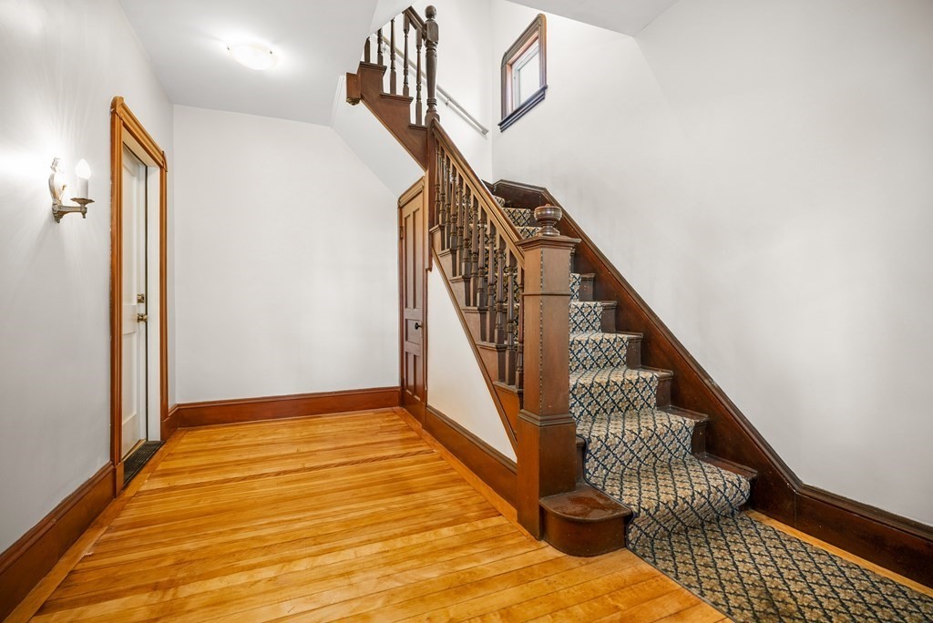 34 Henry Street Everett, MA 02149 - Photo 4 of 41