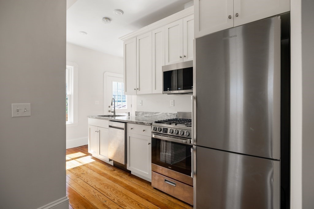 34 Henry Street Everett, MA 02149 - Photo 9 of 41