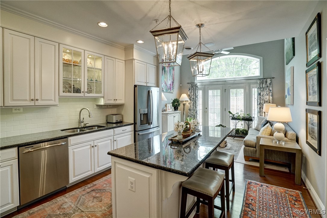 709 Chiswick Park Road Henrico, VA 23229 - Photo 12 of 47 Kitchen featuring a breakfast bar, stainless steel