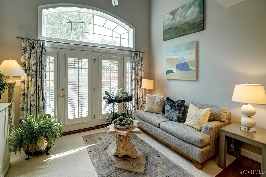 709 Chiswick Park Road Henrico, VA 23229 - Photo 19 of 47 View of carpeted living area