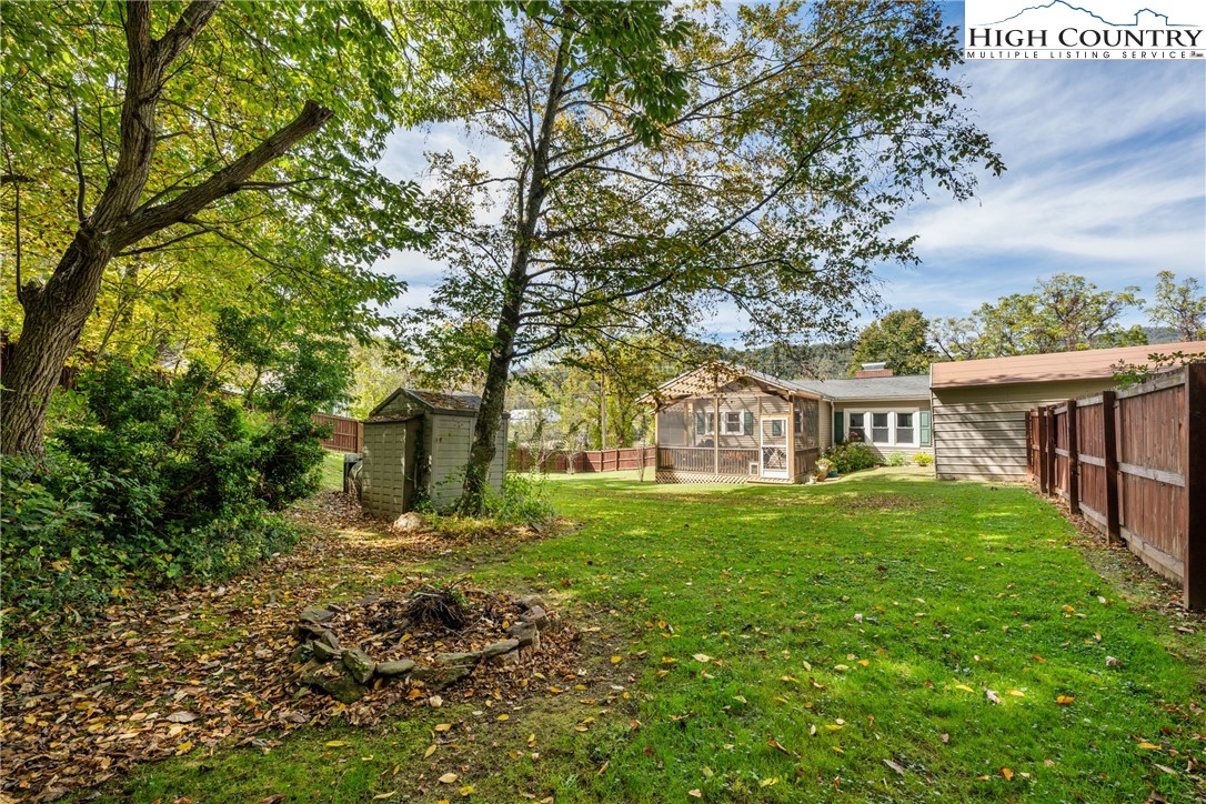 350 North Main Street Jefferson, NC 28640 - Photo 35 of 39