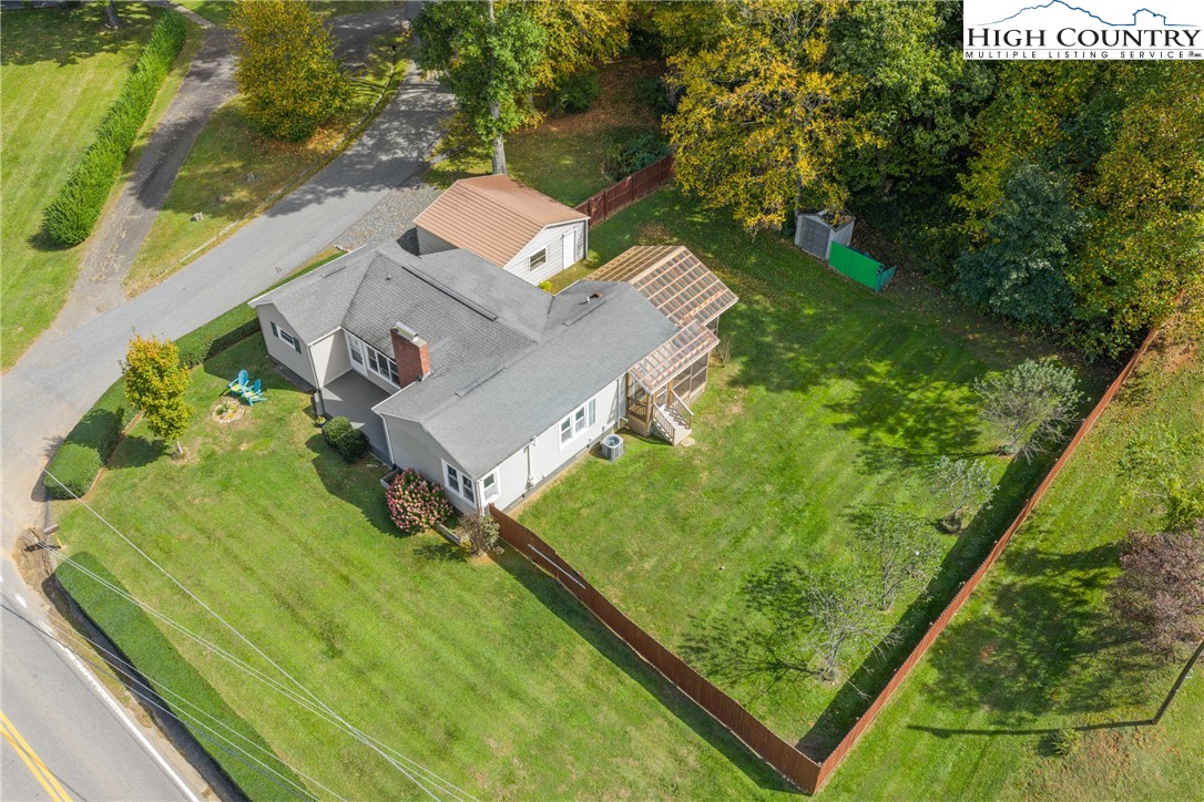 350 North Main Street Jefferson, NC 28640 - Photo 5 of 39