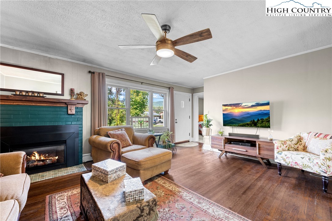 350 North Main Street Jefferson, NC 28640 - Photo 6 of 39