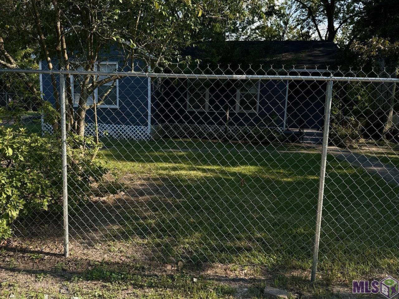 5496 Frey Street Baton Rouge, LA 70805 - Photo 3 of 13