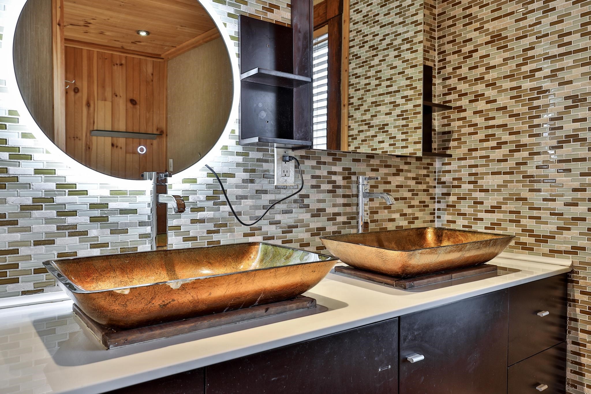 109 Park Row Rochester, VT 05767 - Photo 19 of 41