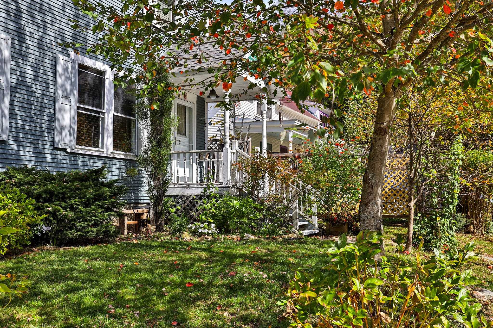 109 Park Row Rochester, VT 05767 - Photo 2 of 41