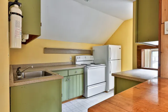 $399,000 | 109 Park Row, Rochester, VT 05767