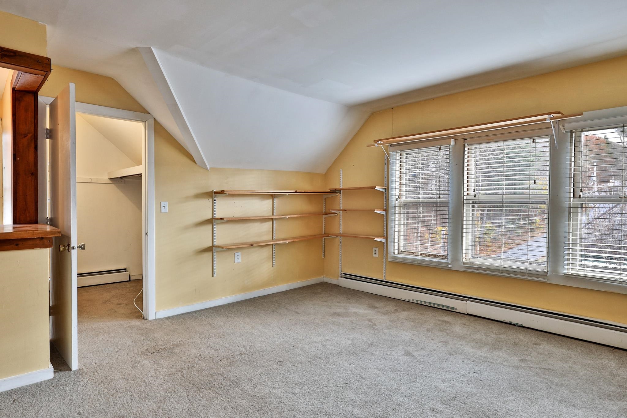 109 Park Row Rochester, VT 05767 - Photo 30 of 41