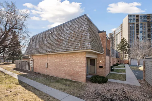 $238,000 | 6433 Barrie Road, Edina, MN 55435