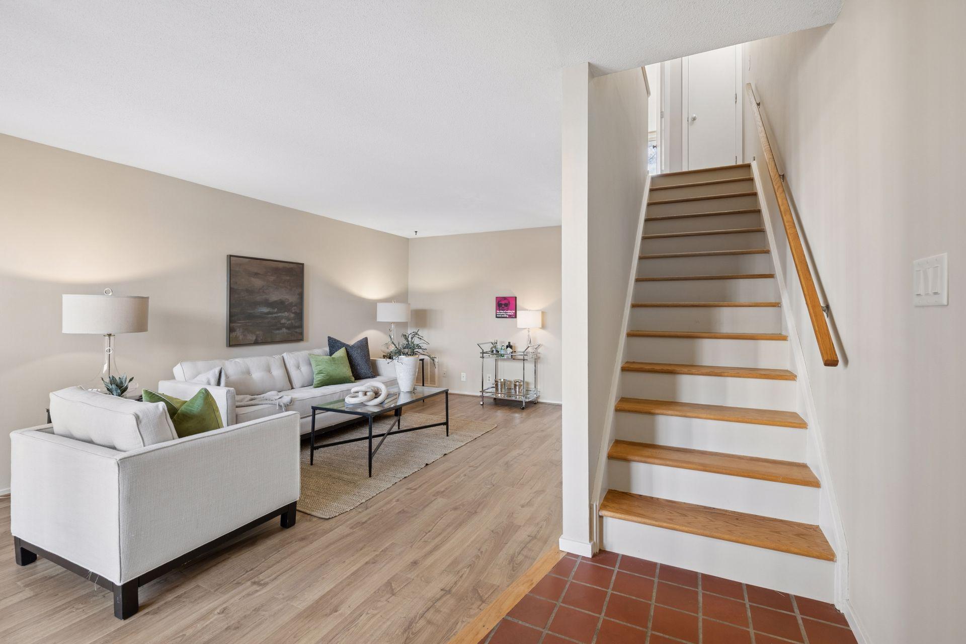 6433 Barrie Road Edina, MN 55435 - Photo 5 of 32