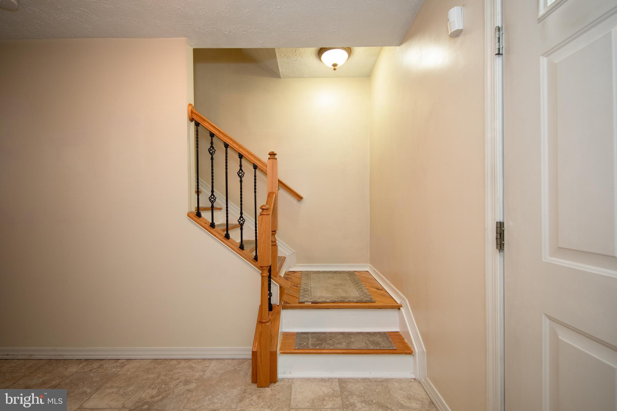 307 Powdersby Road Joppa, MD 21085 - Photo 6 of 45 Hardwood stairs