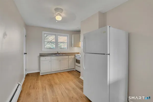 $1,600 | 63 Maynard Street, Middletown, CT 06457