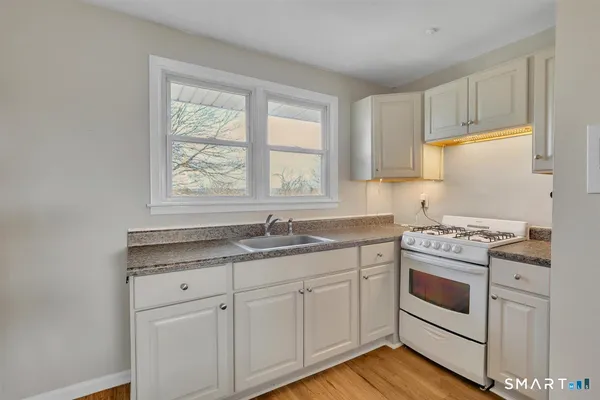 $1,600 | 63 Maynard Street, Middletown, CT 06457