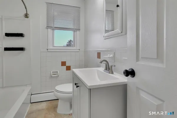 $1,600 | 63 Maynard Street, Middletown, CT 06457