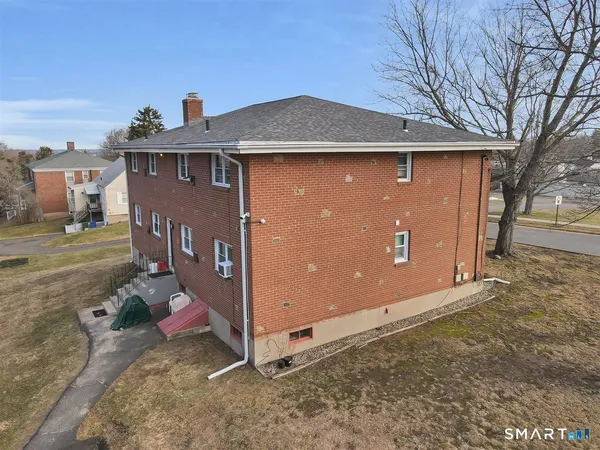 $1,600 | 63 Maynard Street, Middletown, CT 06457