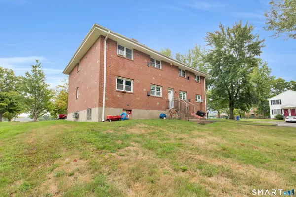 $1,600 | 63 Maynard Street, Middletown, CT 06457