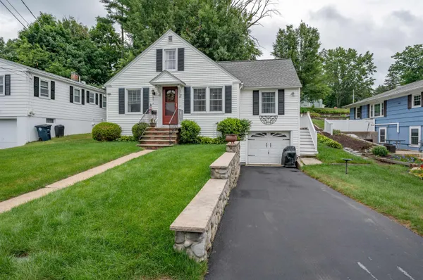 $470,000 | 21 Charlotte Avenue, Nashua, NH 03064