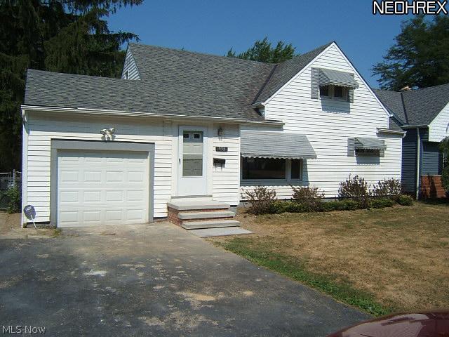 998 Hanley Road Cleveland, OH 44124 - Photo 1 of 14 Gallery Image 1