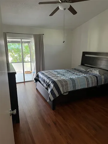 $395,000 | 7652 Pinewalk Drive South, Unit 139, Margate, FL 33063