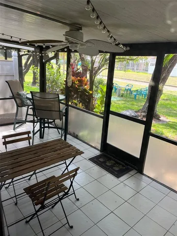 $395,000 | 7652 Pinewalk Drive South, Unit 139, Margate, FL 33063