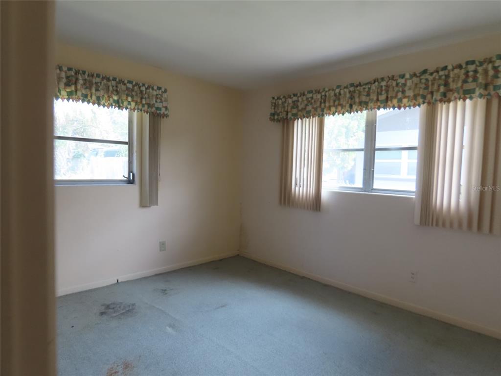 802 13th Avenue Southwest Largo, FL 33770 - Photo 13 of 25 Gallery Image 13