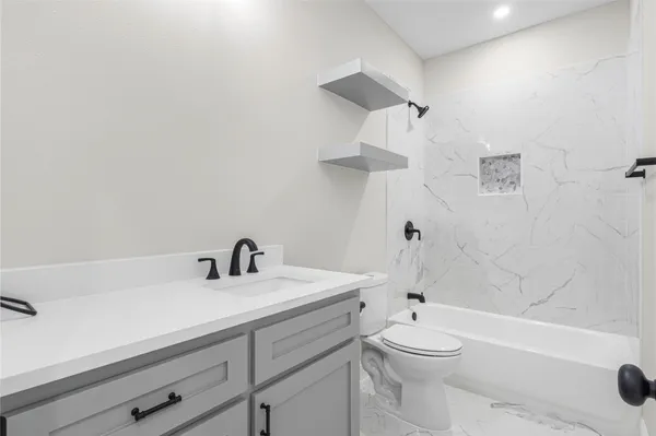 $269,999 | 2950 Gulf Avenue, Beaumont, TX 77703