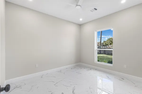 $269,999 | 2950 Gulf Avenue, Beaumont, TX 77703