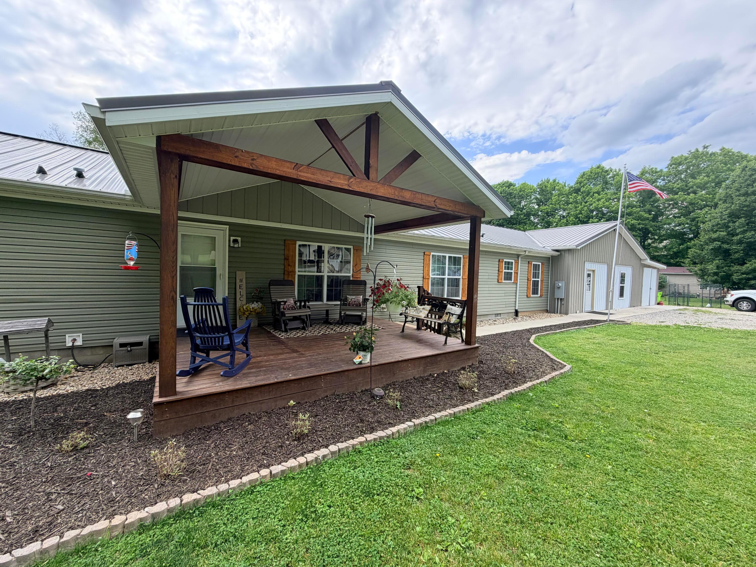 1149 Poes Run Road Londonderry, OH 45647 - Photo 2 of 47