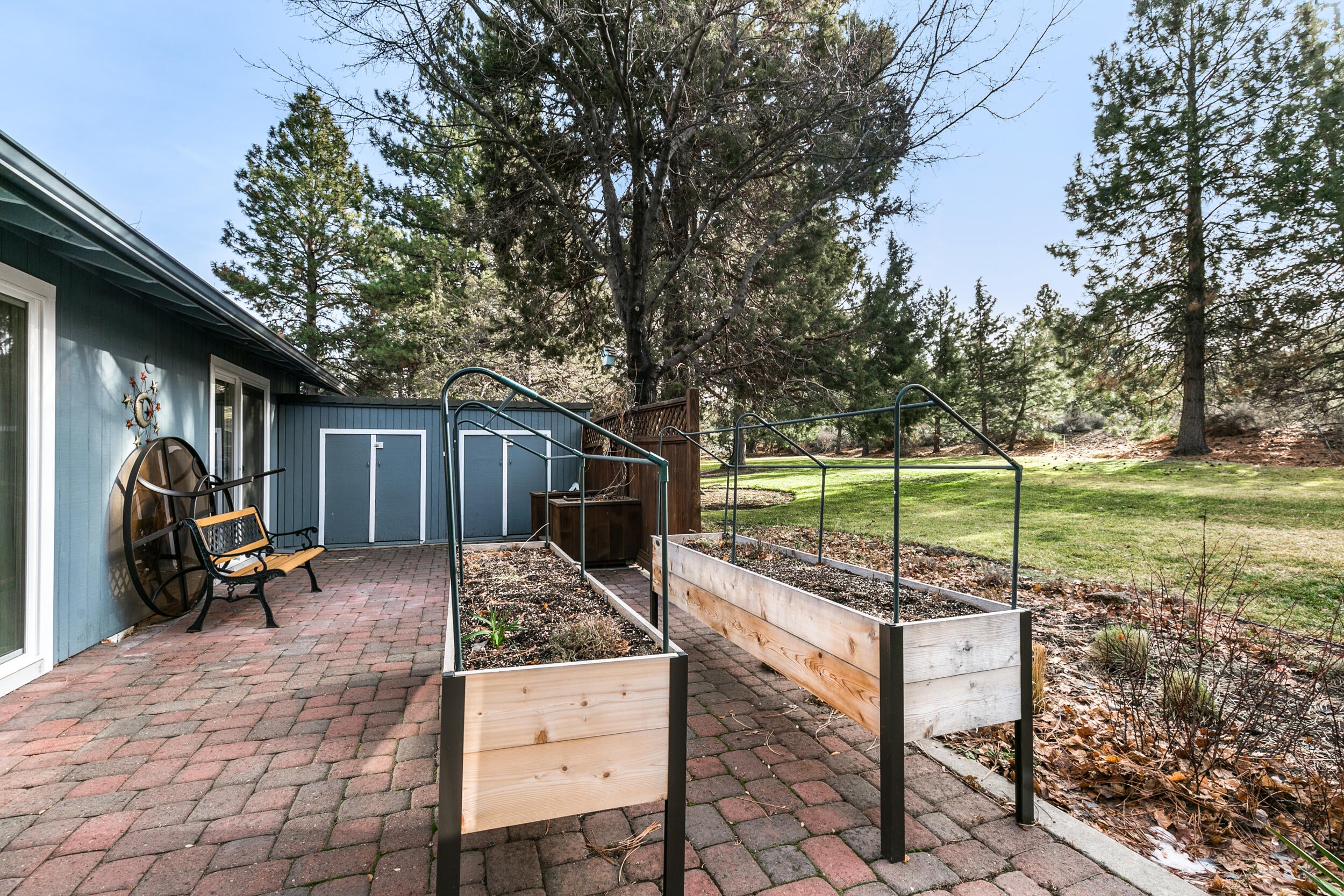 20467 Whistle Punk Road Bend, OR 97702 - Photo 41 of 46 37.0