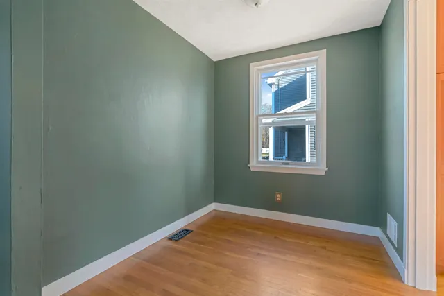 $599,900 | 166 Decatur Road, Portsmouth, NH 03801