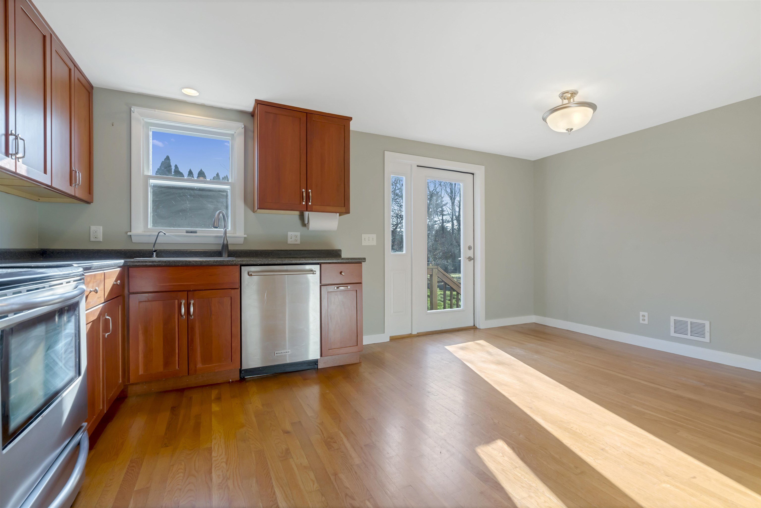 166 Decatur Road Portsmouth, NH 03801 - Photo 14 of 52