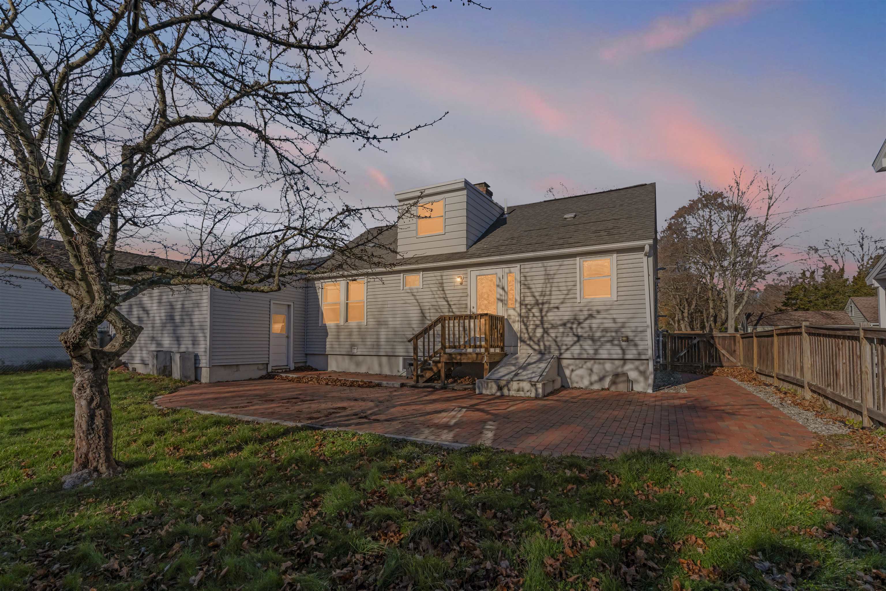 166 Decatur Road Portsmouth, NH 03801 - Photo 3 of 52