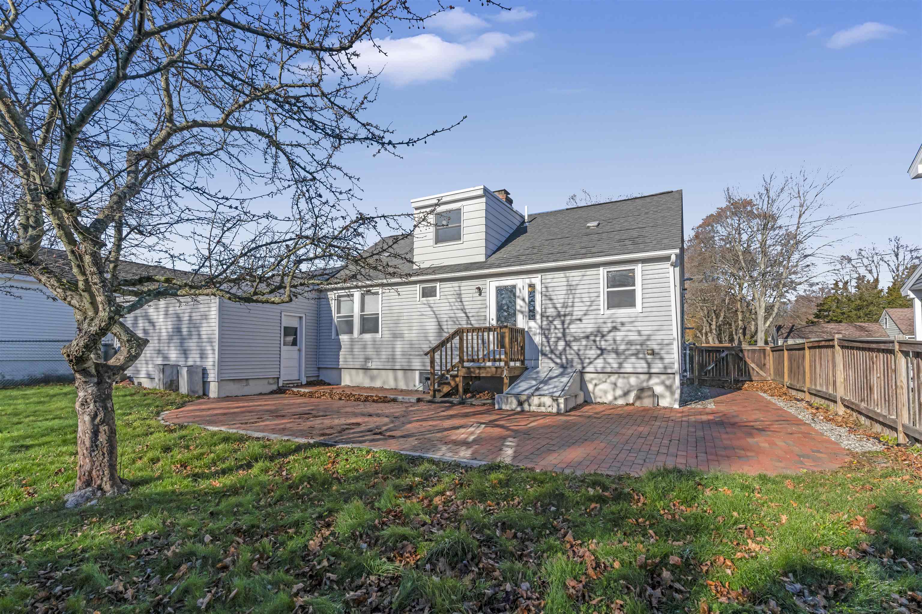 166 Decatur Road Portsmouth, NH 03801 - Photo 4 of 52