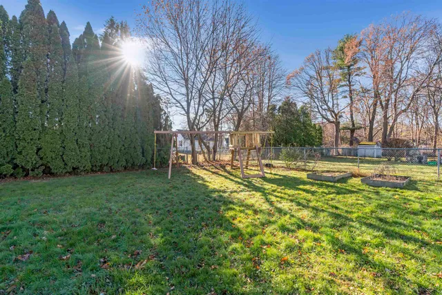 $599,900 | 166 Decatur Road, Portsmouth, NH 03801