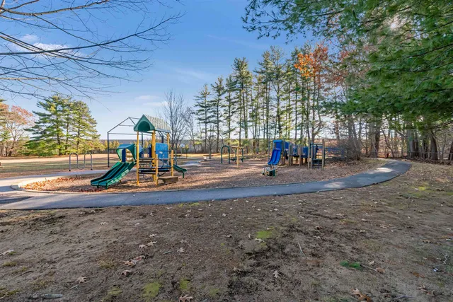 $599,900 | 166 Decatur Road, Portsmouth, NH 03801