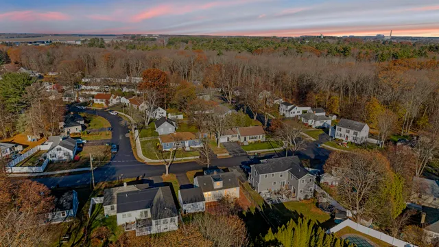 $599,900 | 166 Decatur Road, Portsmouth, NH 03801