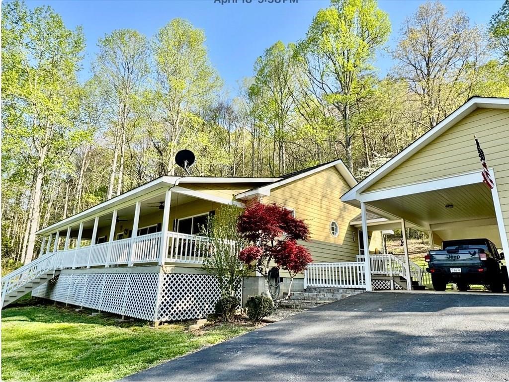 1451 Eagle Mountain Road Hiawassee, GA 30546 - Photo 2 of 55