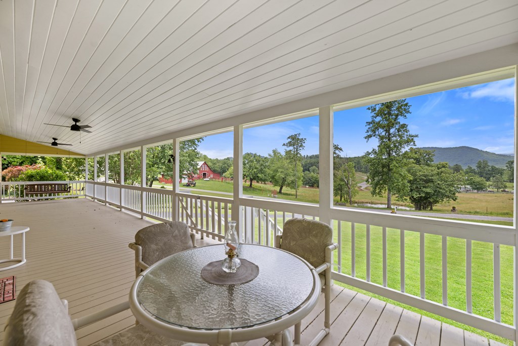1451 Eagle Mountain Road Hiawassee, GA 30546 - Photo 3 of 55