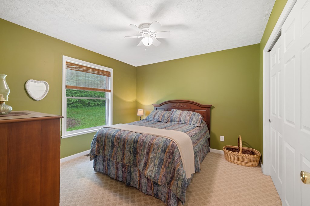 1451 Eagle Mountain Road Hiawassee, GA 30546 - Photo 32 of 55