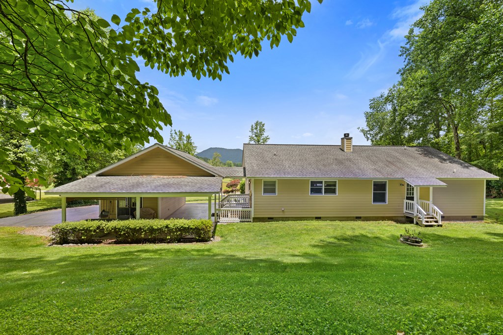 1451 Eagle Mountain Road Hiawassee, GA 30546 - Photo 5 of 55