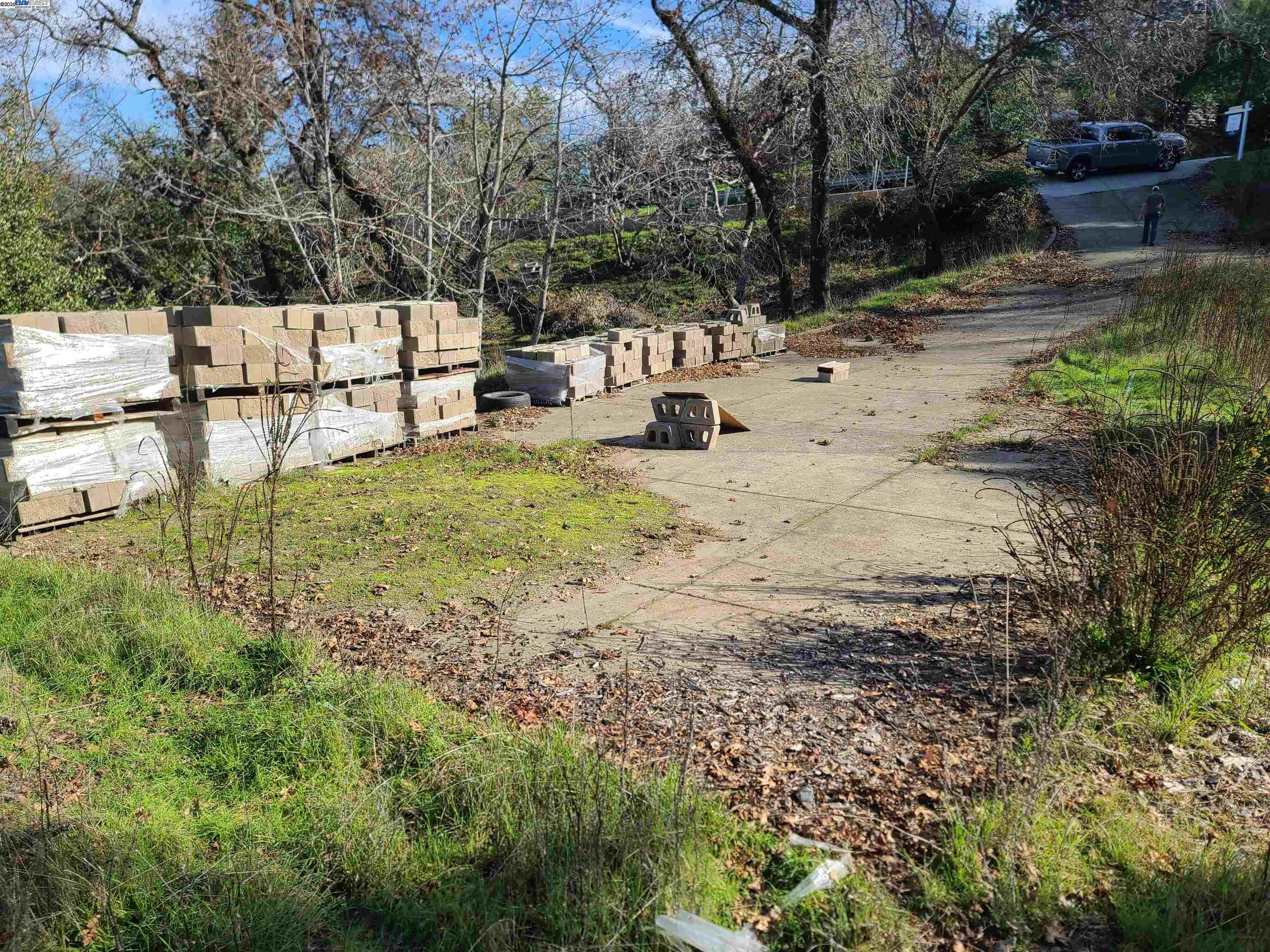 116 Ridgecrest Drive Napa, CA 94558 - Photo 3 of 53 a backyard of a house with yard and trampoline