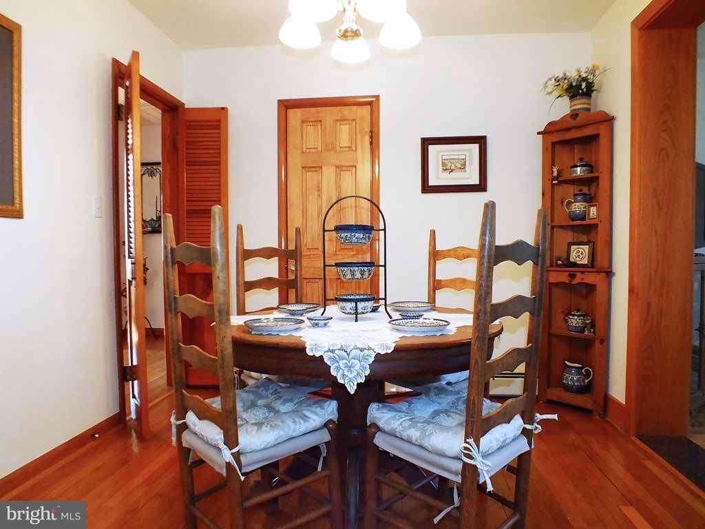 18621 Falls Road Hampstead, MD 21074 - Photo 9 of 24 Dining Room, View 2