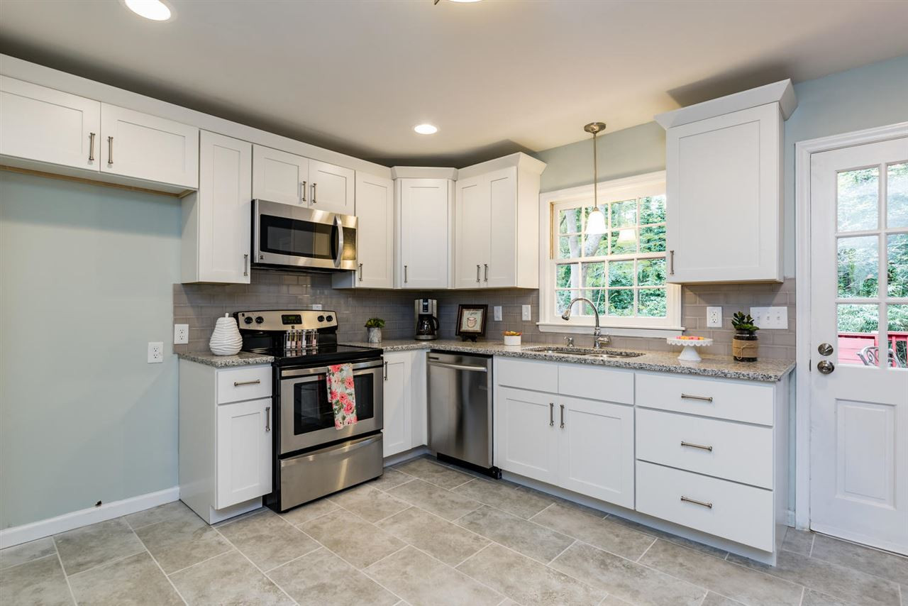3905 Yew Circle Raleigh, NC 27612 - Photo 5 of 24 Photo 5