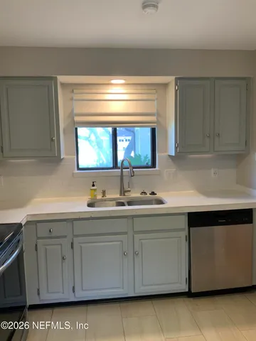 $3,000 | 1809 Kings Way, Neptune Beach, FL 32266