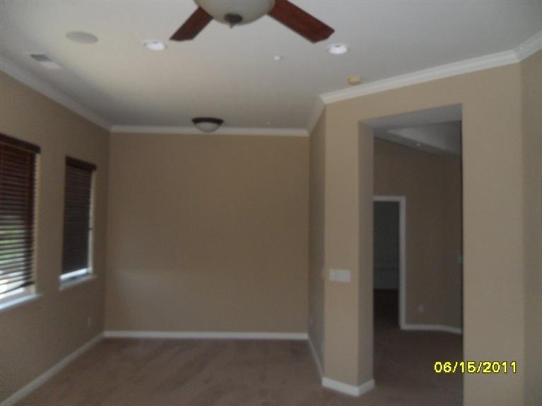 2288 East Cherry Lane Reedley, CA 93654 - Photo 6 of 10 Gallery Image 6