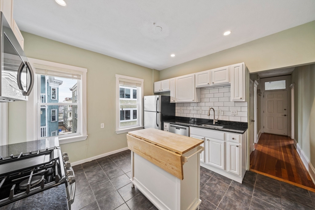 89 Train Street, Unit 2 Boston, MA 02122 - Photo 3 of 19